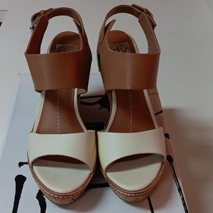 Dolce Vita wedge size 10 Bone/Leather